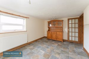 Dining Room- click for photo gallery
